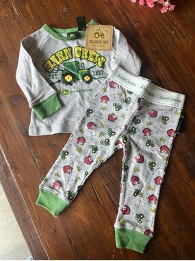 John Deere Tractor Two-Piece Pajama Set Baby Boy 12 Months New